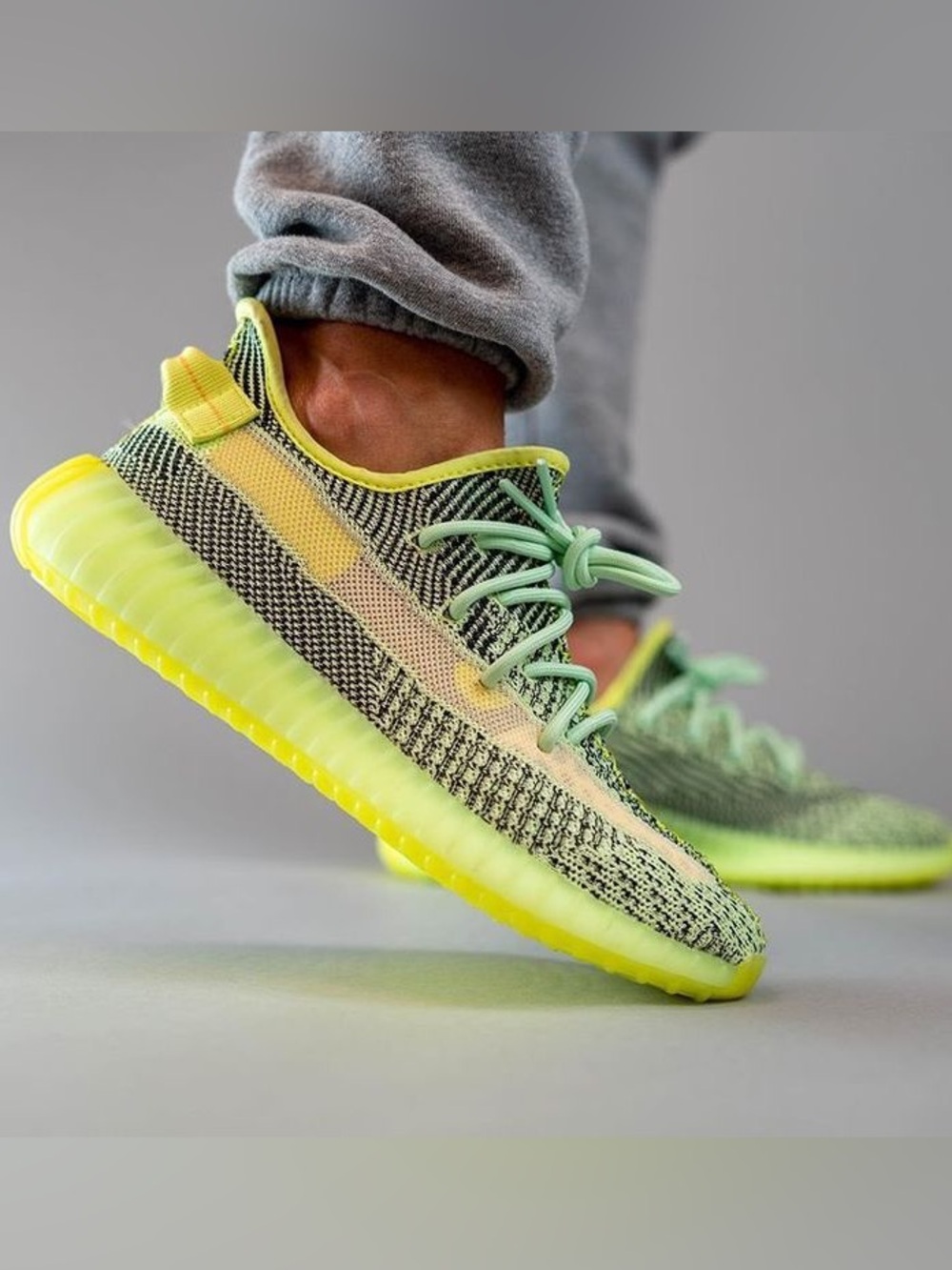ADIDAS YEEZY BOOST 350 V2 YEEZREEL SIZE 7